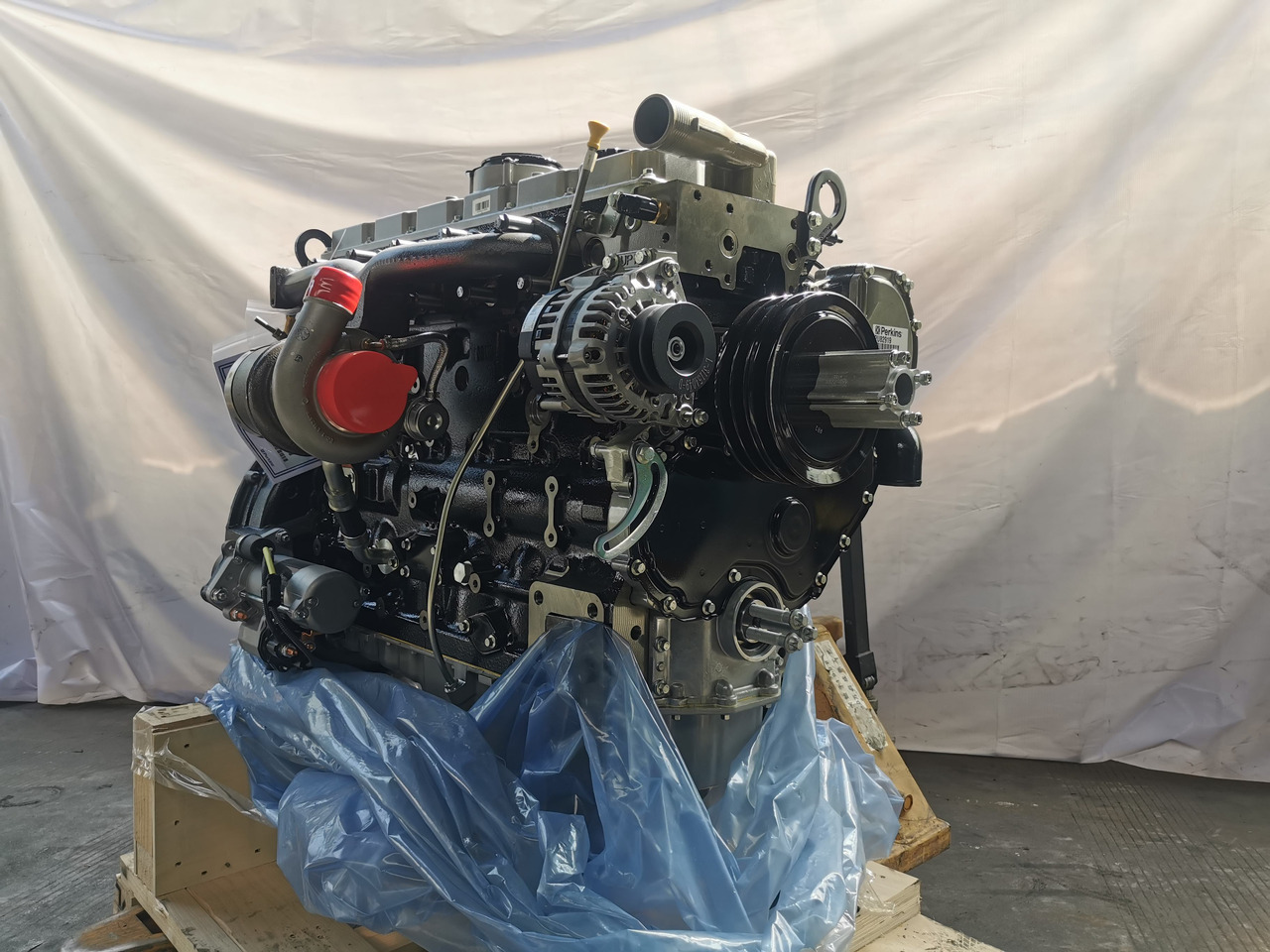 PERKINS 1106D-70TA - Engine for Excavator: picture 1 PERKINS 1106D-70TA - Engine for Excavator: picture 1