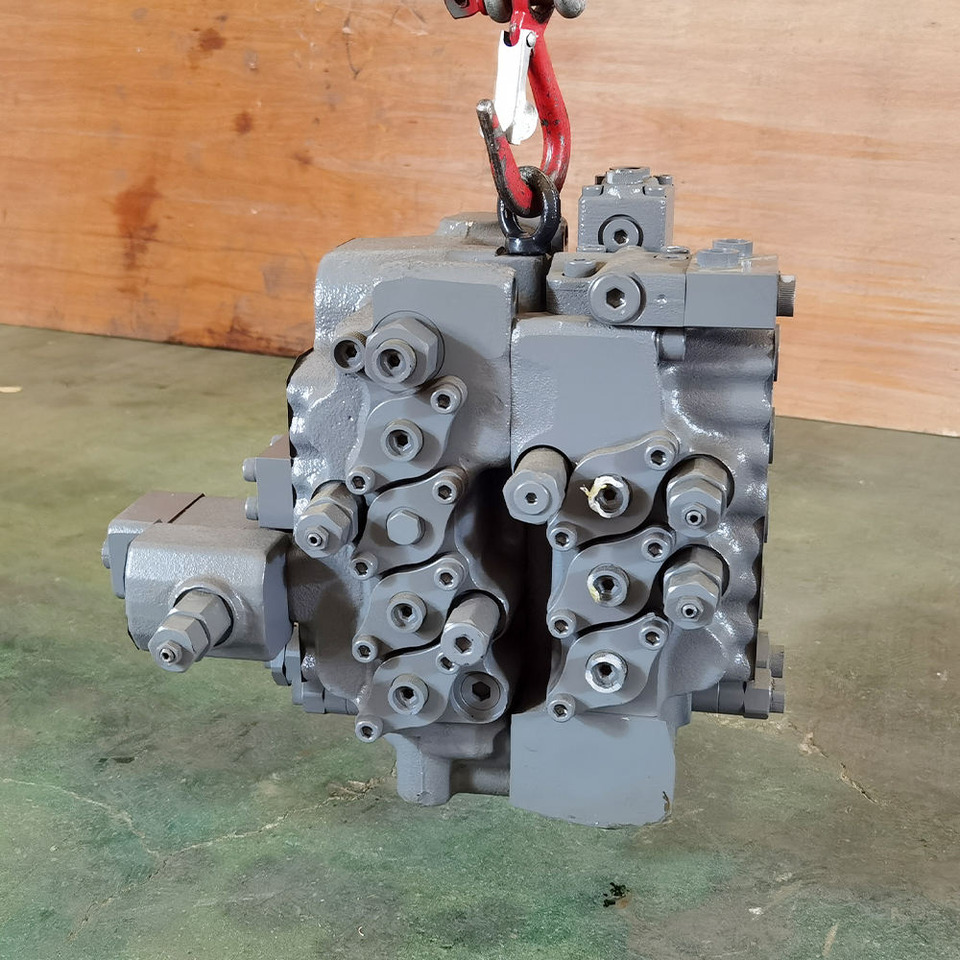 VOLVO EC210B 240B - Hydraulic pump for Excavator: picture 1 VOLVO EC210B 240B - Hydraulic pump for Excavator: picture 1
