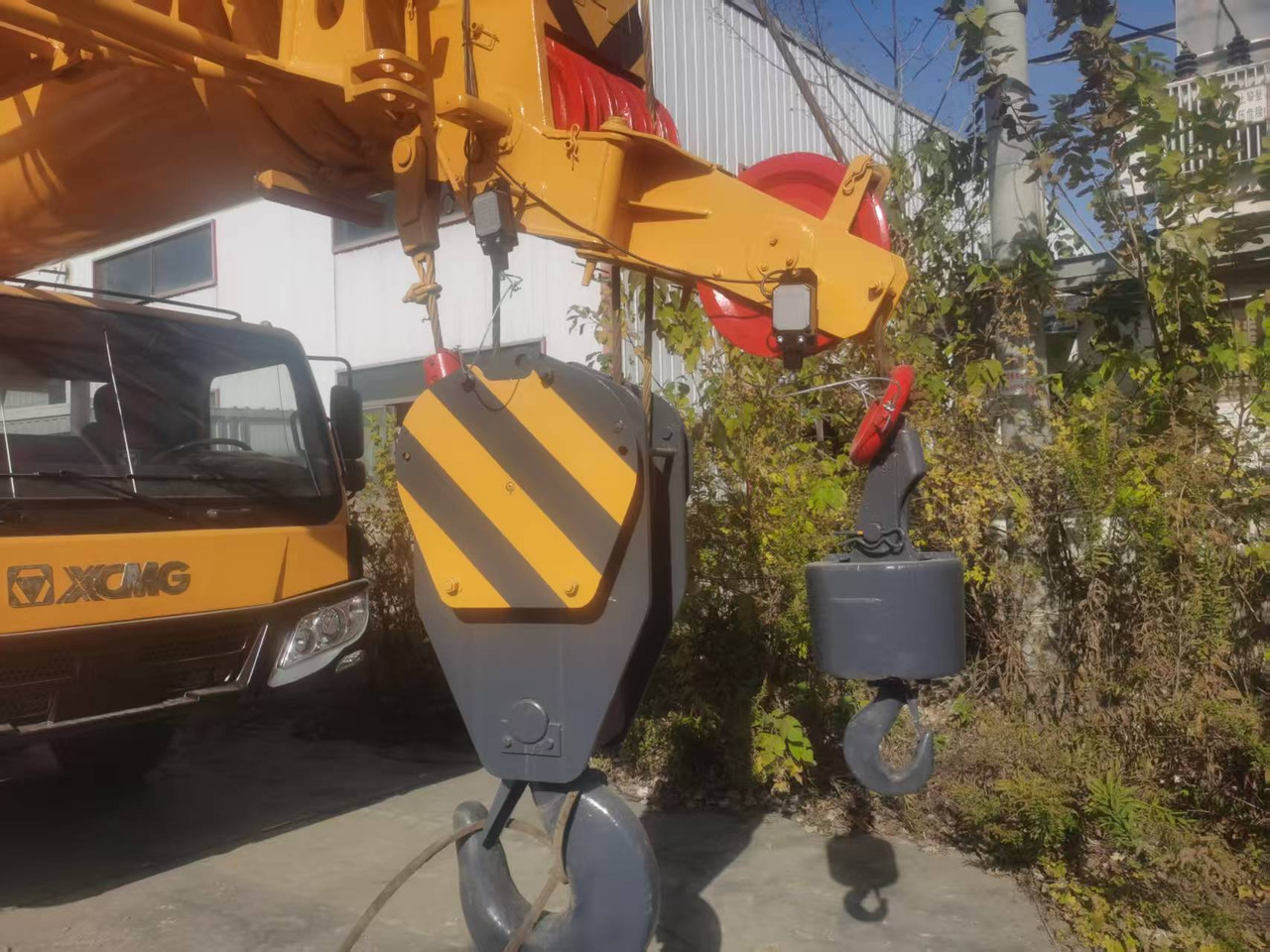 XCMG 70TONS - Crane truck: picture 5 XCMG 70TONS - Crane truck: picture 5