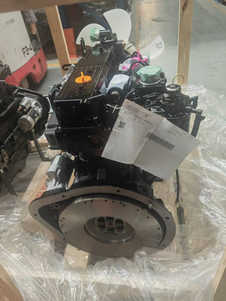 YANMAR 4TNE94 - Engine for Forklift: picture 2 YANMAR 4TNE94 - Engine for Forklift: picture 2
