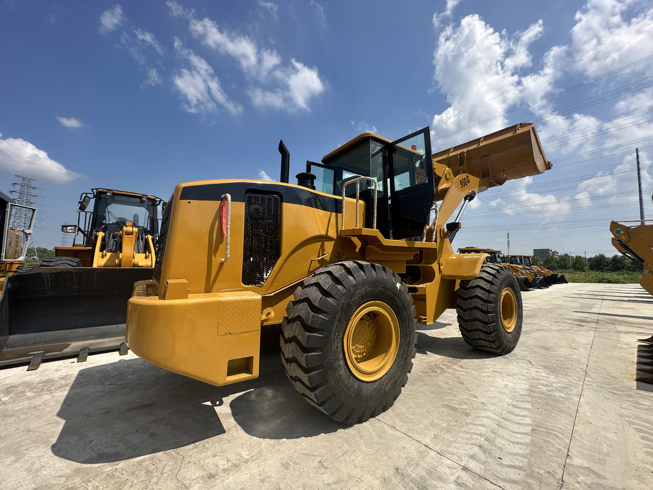 BACKHOE LOADER Used High Quality CAT 950G Wheel Loader on Hot Sale CAT in Stock for Sale - Wheel loader: picture 3 BACKHOE LOADER Used High Quality CAT 950G Wheel Loader on Hot Sale CAT in Stock for Sale - Wheel loader: picture 3