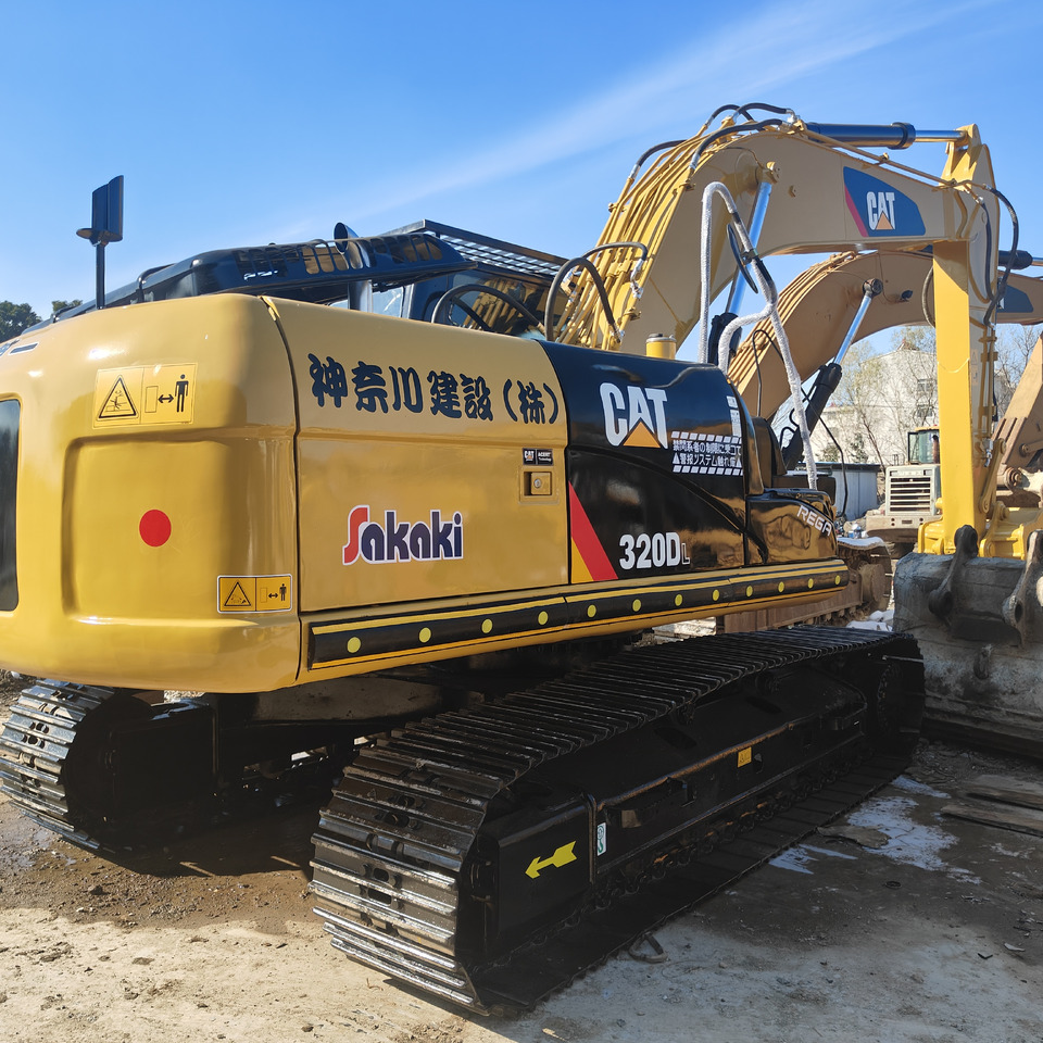 EXCAVATOR Used Cat Excavator Japan 20 Tons Digger Machinery Caterpillar CAT 320D for Sale Cat - Construction machinery: picture 3 EXCAVATOR Used Cat Excavator Japan 20 Tons Digger Machinery Caterpillar CAT 320D for Sale Cat - Construction machinery: picture 3
