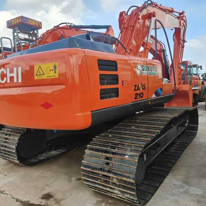 Hitachi Brand Zx210 Crawler Excavator 21tons Digger for Sale Used Hitachi Zx200 210 350 Excavator in Stock on Sale - Excavator: picture 1 Hitachi Brand Zx210 Crawler Excavator 21tons Digger for Sale Used Hitachi Zx200 210 350 Excavator in Stock on Sale - Excavator: picture 1