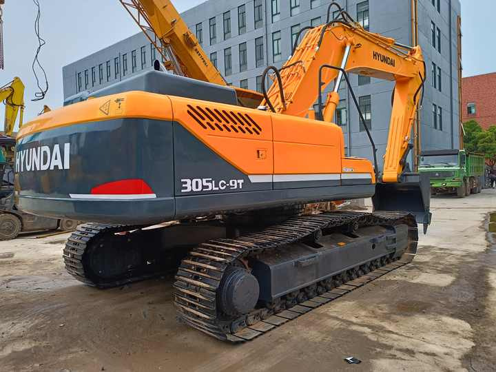 Hyundai Digger 305-9T Second Hand Korea Made High Performance Machine Hyundai Excavator for Sale - Crawler excavator: picture 3 Hyundai Digger 305-9T Second Hand Korea Made High Performance Machine Hyundai Excavator for Sale - Crawler excavator: picture 3