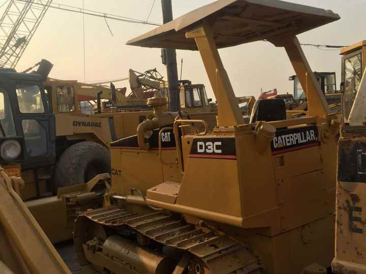 Mini CAT Bulldozer D3c D3 D3k D3m D4h D4m D4k D5h D5g D5k D5m Used Bulldozer with Ripper for Sale - Bulldozer: picture 3 Mini CAT Bulldozer D3c D3 D3k D3m D4h D4m D4k D5h D5g D5k D5m Used Bulldozer with Ripper for Sale - Bulldozer: picture 3