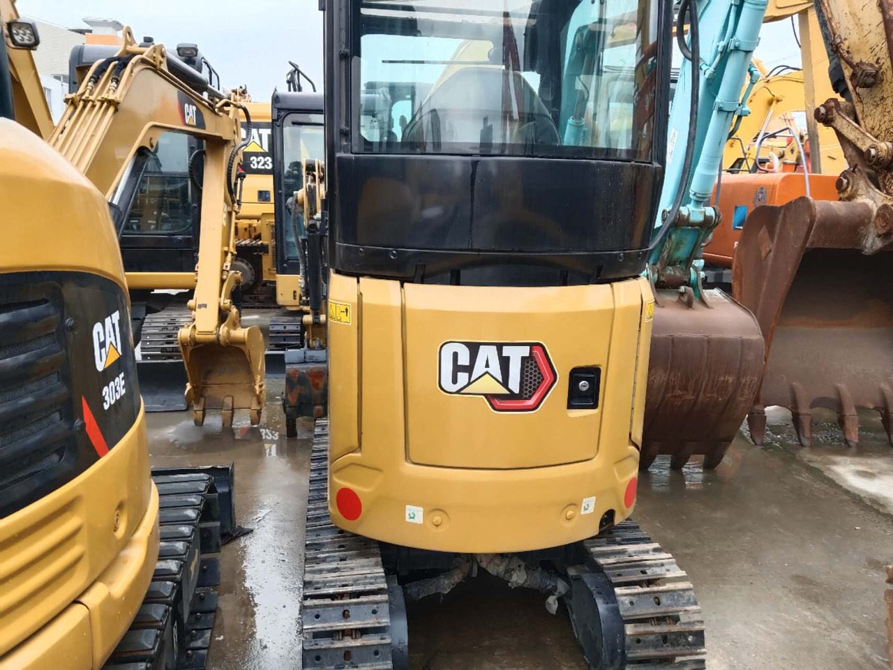 CATERPILLAR 302 - Mini excavator: picture 3 CATERPILLAR 302 - Mini excavator: picture 3