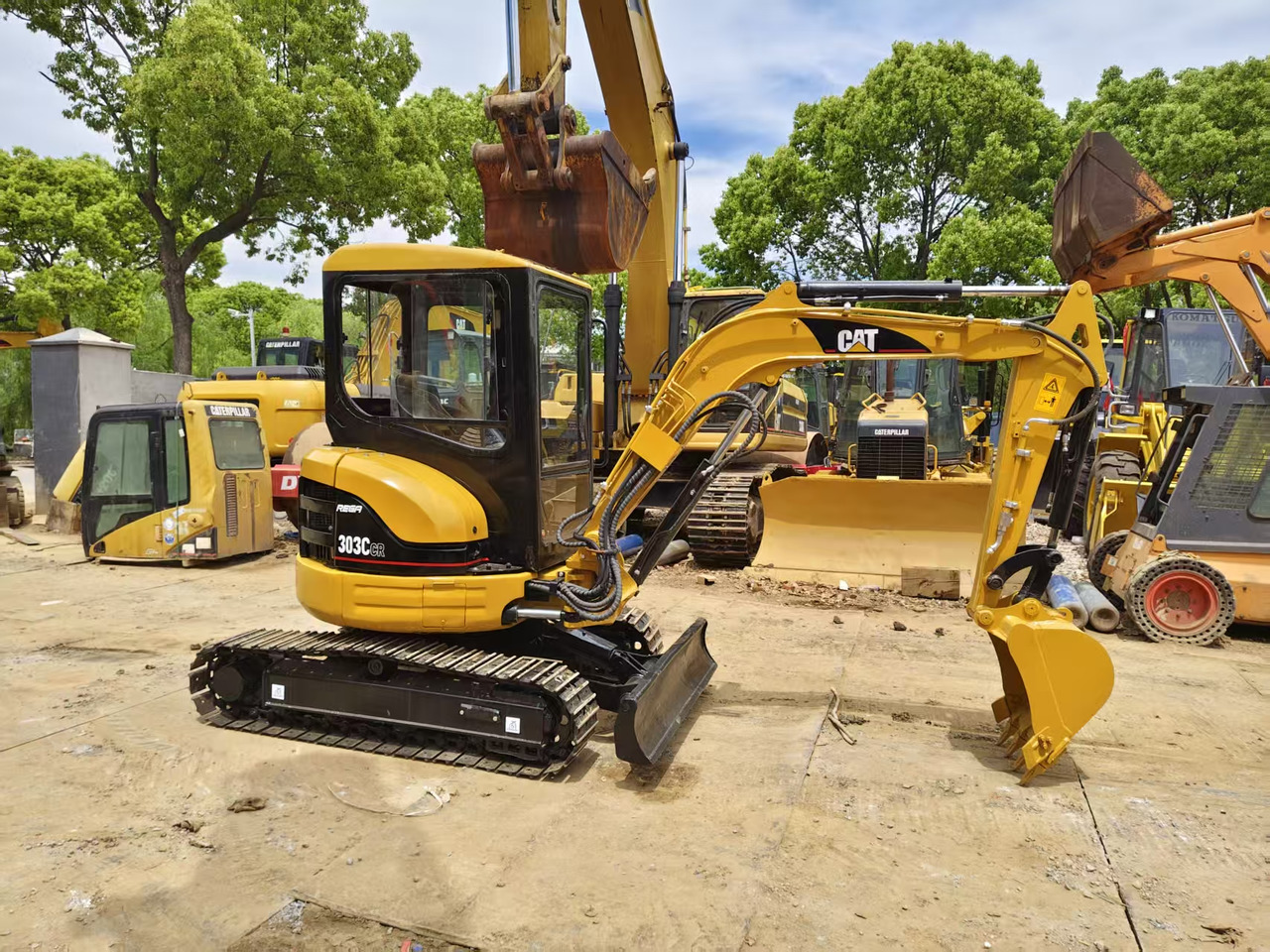 CATERPILLAR 303C - Mini excavator: picture 2 CATERPILLAR 303C - Mini excavator: picture 2
