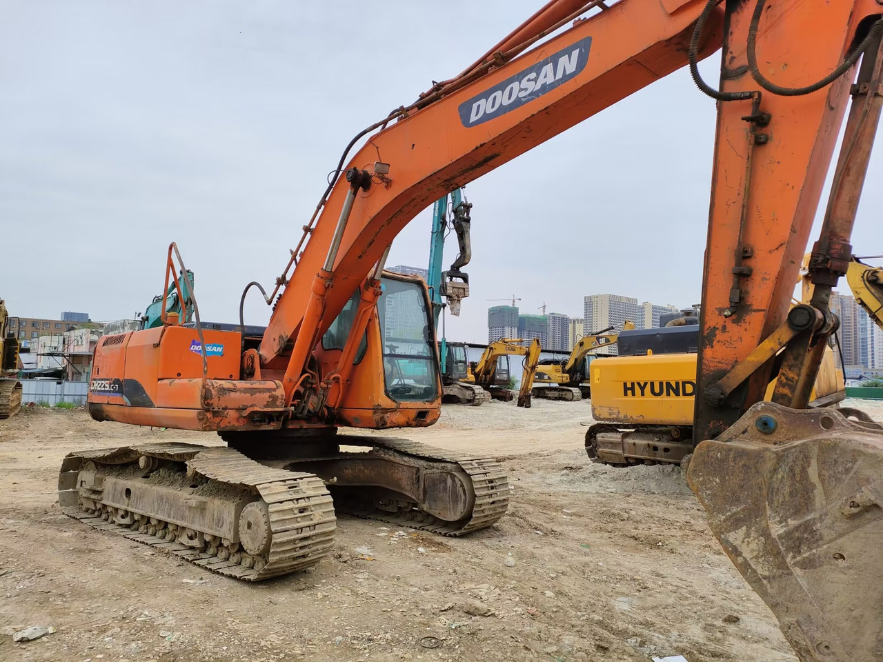 DOOSAN DH225LC-7 - Crawler excavator: picture 3 DOOSAN DH225LC-7 - Crawler excavator: picture 3