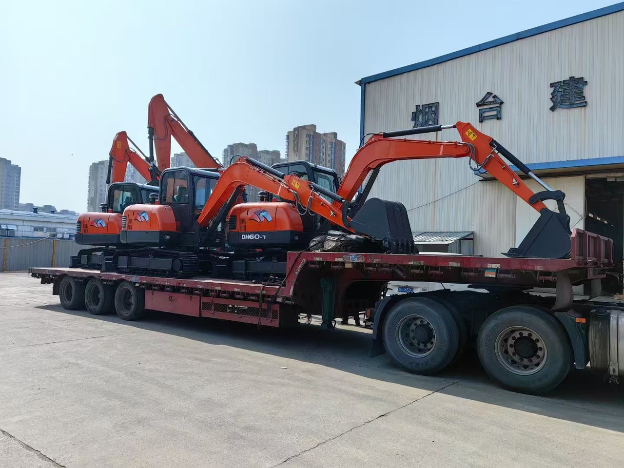 DOOSAN DH60-7 - Crawler excavator: picture 2 DOOSAN DH60-7 - Crawler excavator: picture 2