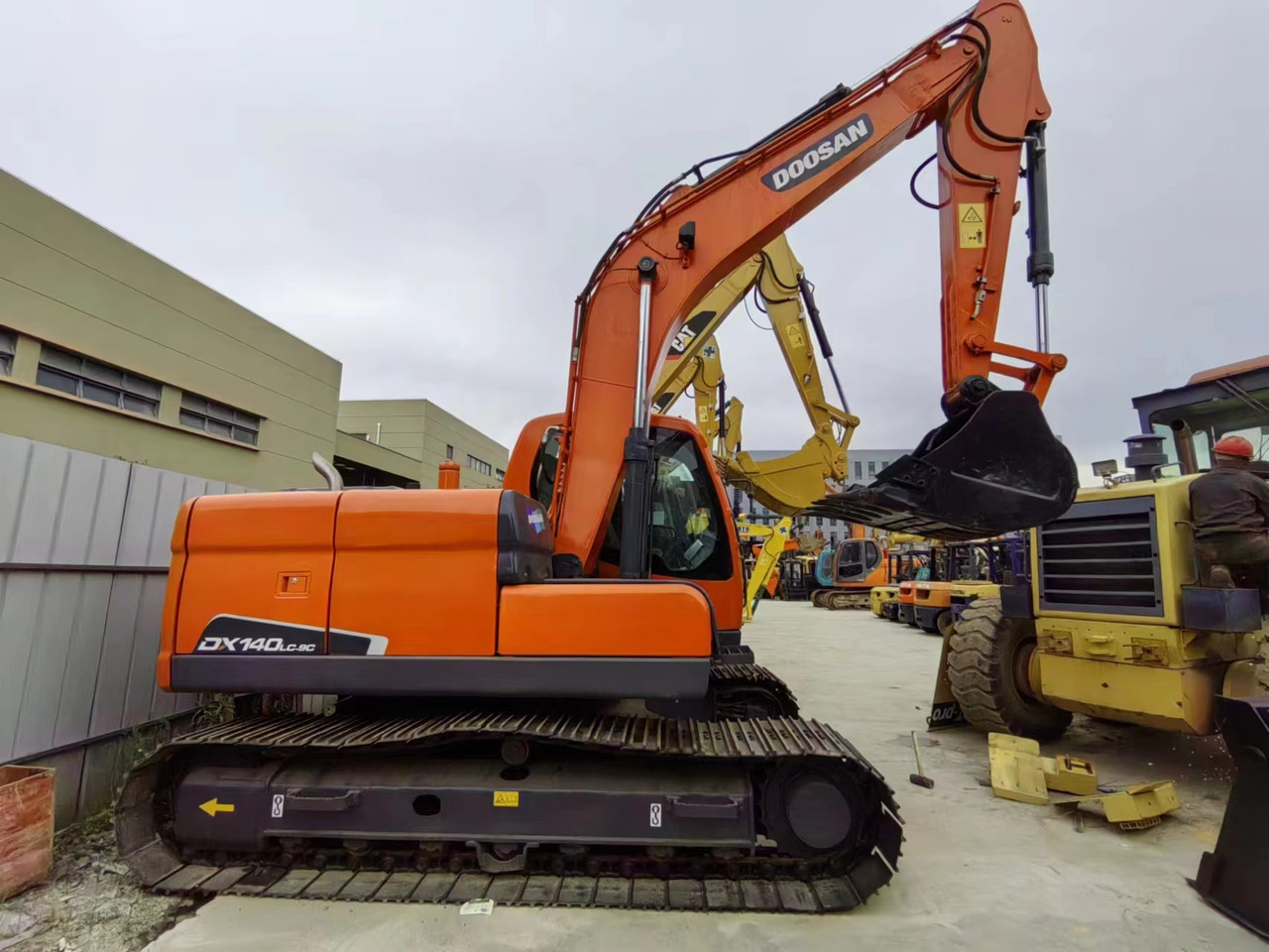 DOOSAN DX140-9C - Crawler excavator: picture 2 DOOSAN DX140-9C - Crawler excavator: picture 2