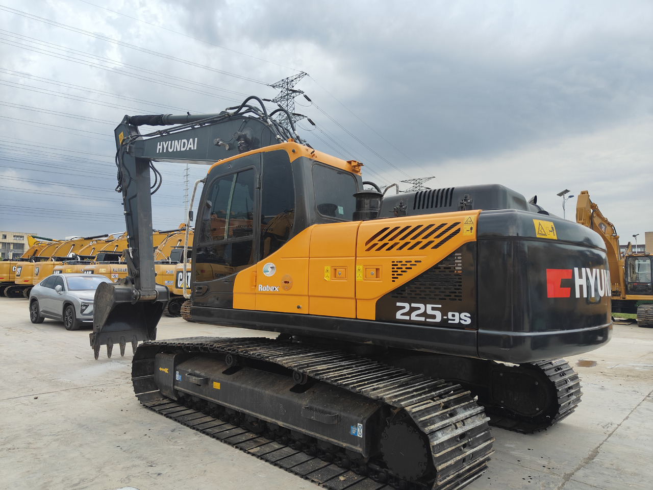 HYUNDAI R225LC-9S - Crawler excavator: picture 5 HYUNDAI R225LC-9S - Crawler excavator: picture 5