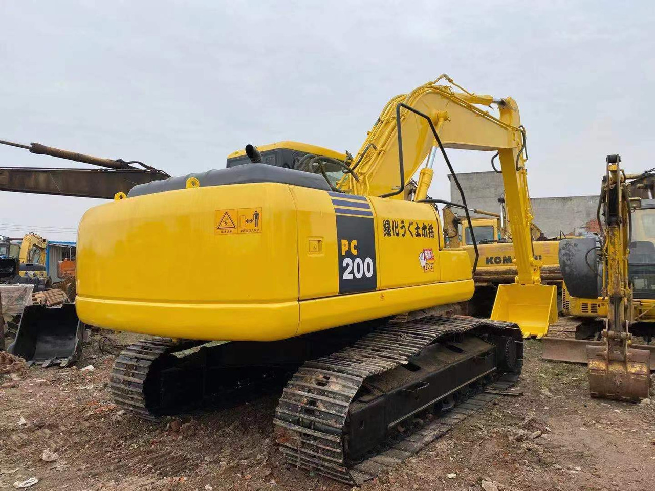 KOMATSU PC200-7 - Crawler excavator: picture 2 KOMATSU PC200-7 - Crawler excavator: picture 2