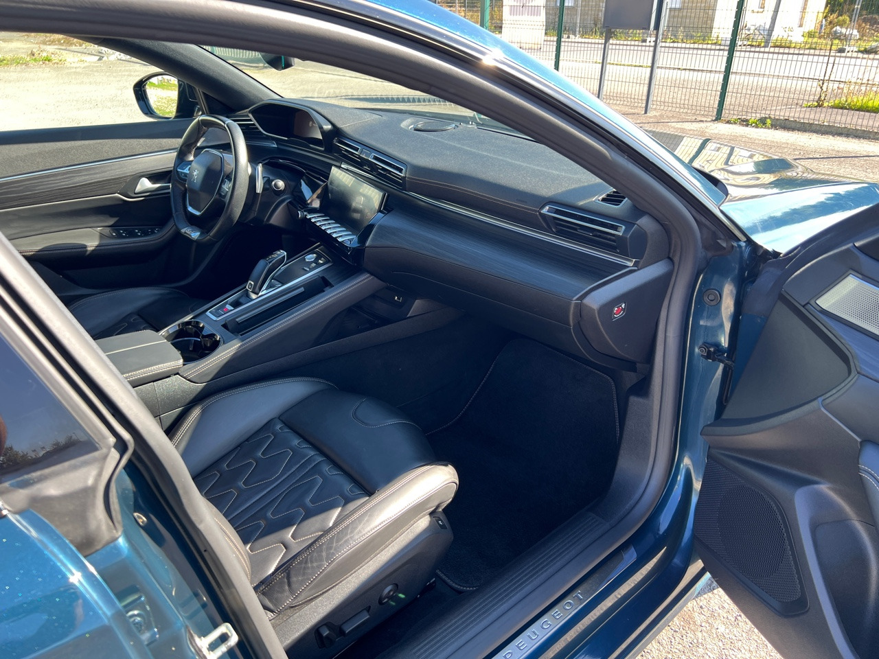Sedan PEUGEOT 508 BlueHDi 180 ch S&S EAT8 GT: picture 20