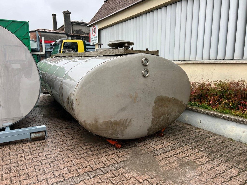 CISTERNA USATA NON SCARRABILE IN ACCIAIO INOX - Tank container: picture 2 CISTERNA USATA NON SCARRABILE IN ACCIAIO INOX - Tank container: picture 2