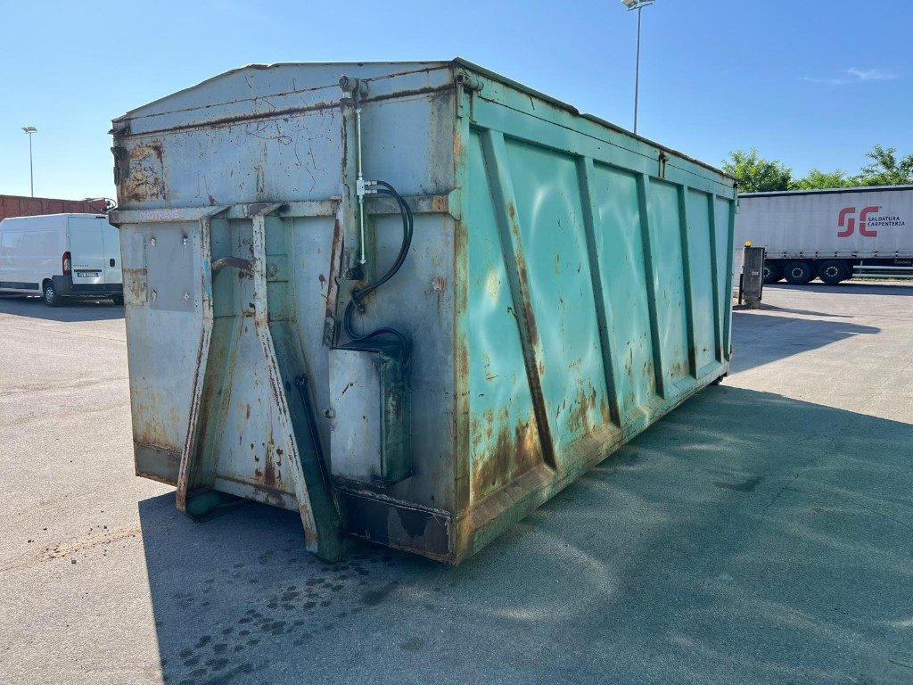 CONTAINER SCARRABILE USATO CON COPERCHIO - Roll-off container: picture 1 CONTAINER SCARRABILE USATO CON COPERCHIO - Roll-off container: picture 1