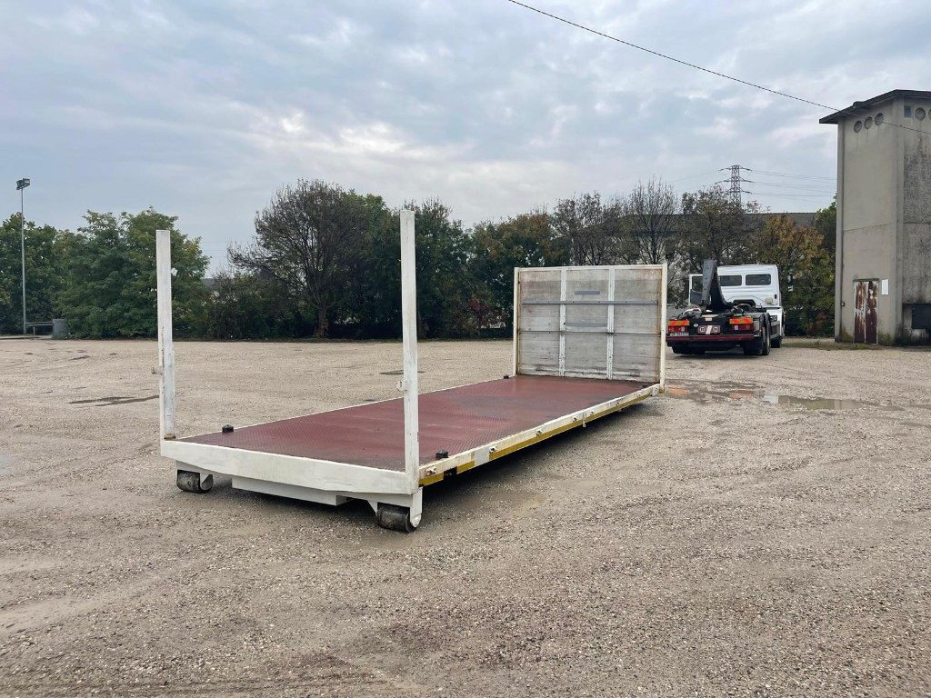 CONTAINER USATO A PIANALE SENZA SPONDE - Roll-off container: picture 3 CONTAINER USATO A PIANALE SENZA SPONDE - Roll-off container: picture 3