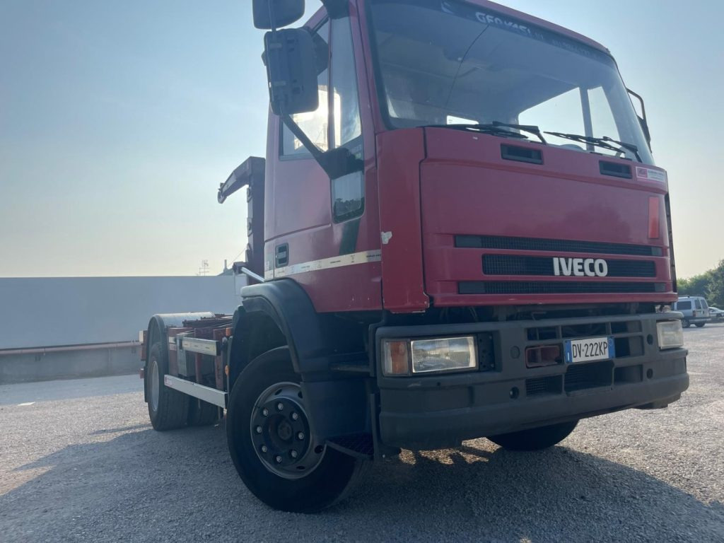 FIAT IVECO EUROCARGO 150E23 - Hook lift truck: picture 2 FIAT IVECO EUROCARGO 150E23 - Hook lift truck: picture 2