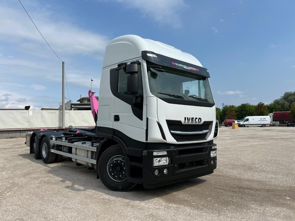 IVECO STRALIS 510 SCARRABILE - Hook lift truck: picture 1 IVECO STRALIS 510 SCARRABILE - Hook lift truck: picture 1