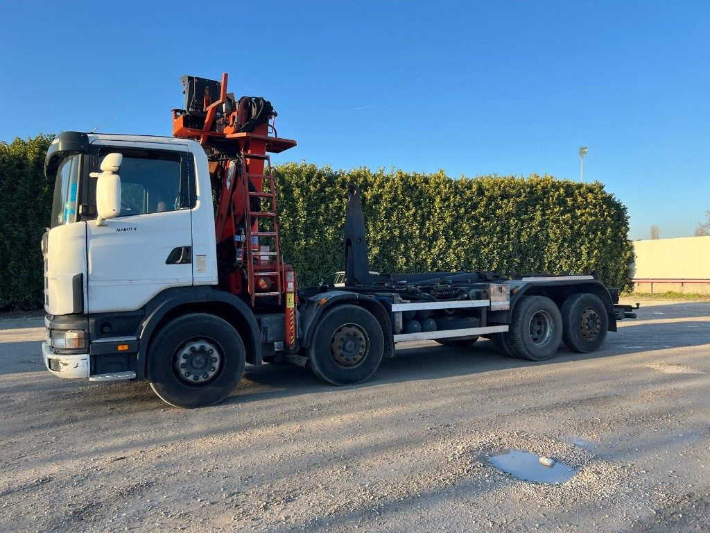 SCANIA CV R124 SCARRABILE CON GRU E POLIPO - Hook lift truck, Crane truck: picture 2 SCANIA CV R124 SCARRABILE CON GRU E POLIPO - Hook lift truck, Crane truck: picture 2