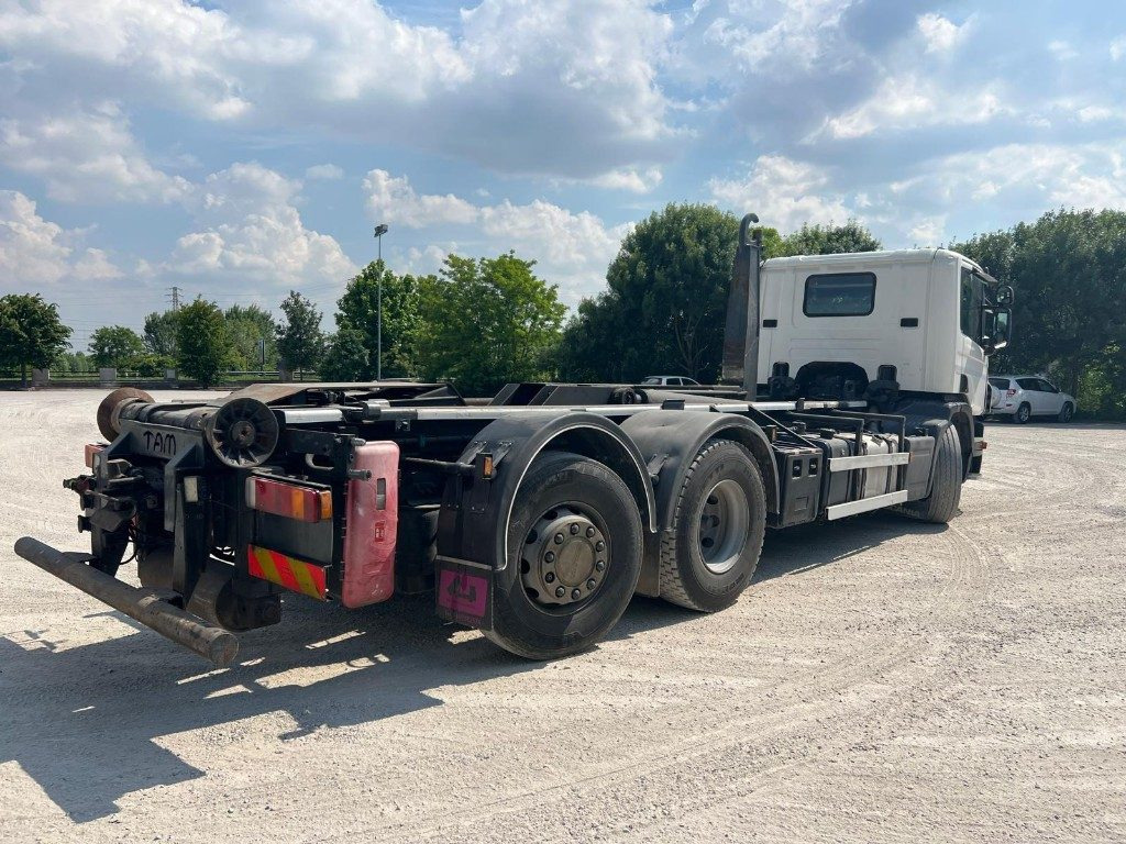 SCANIA P380 SCARRABILE - Hook lift truck: picture 4 SCANIA P380 SCARRABILE - Hook lift truck: picture 4