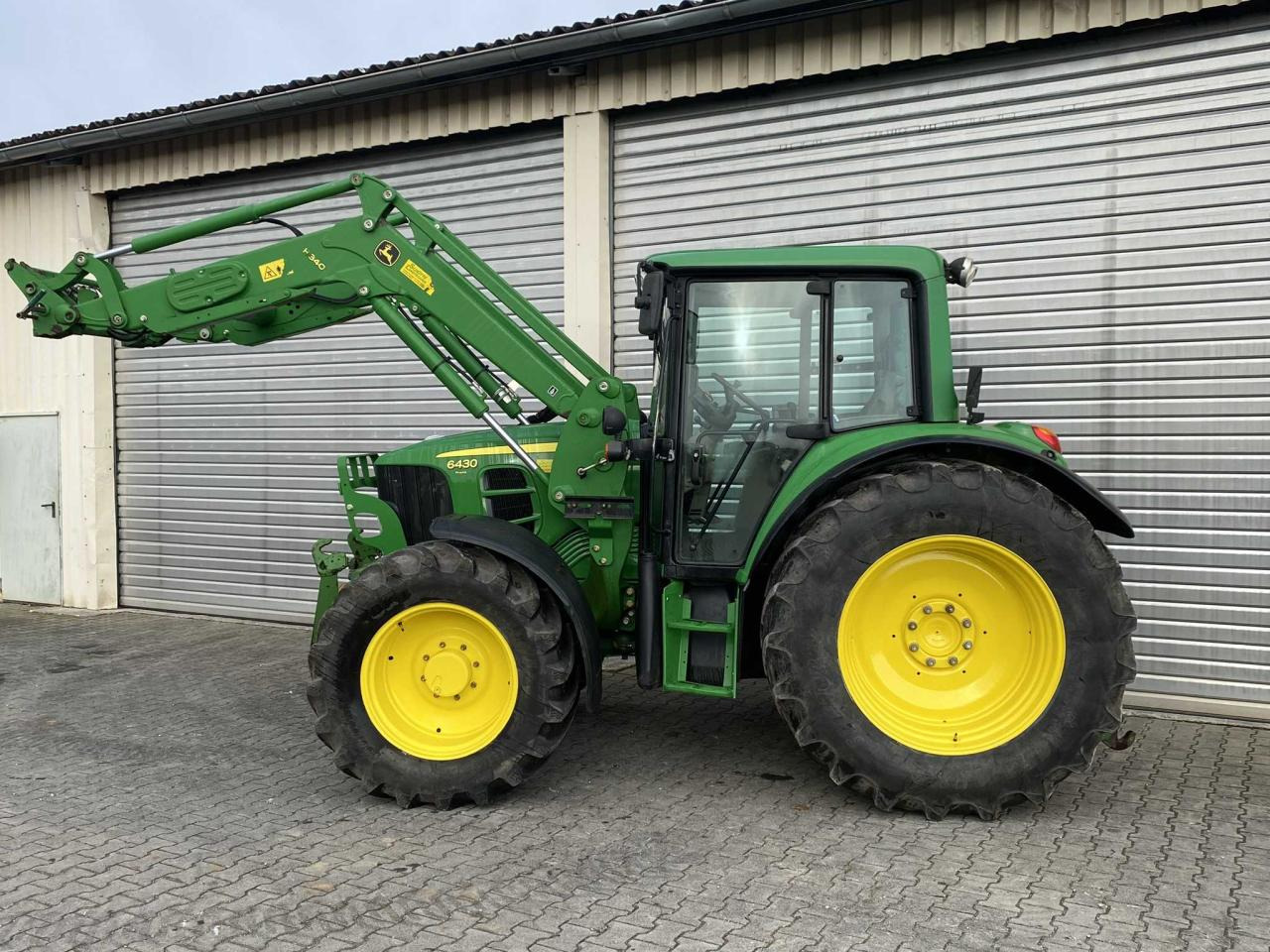 John Deere 6430 Premium - Farm tractor: picture 5 John Deere 6430 Premium - Farm tractor: picture 5
