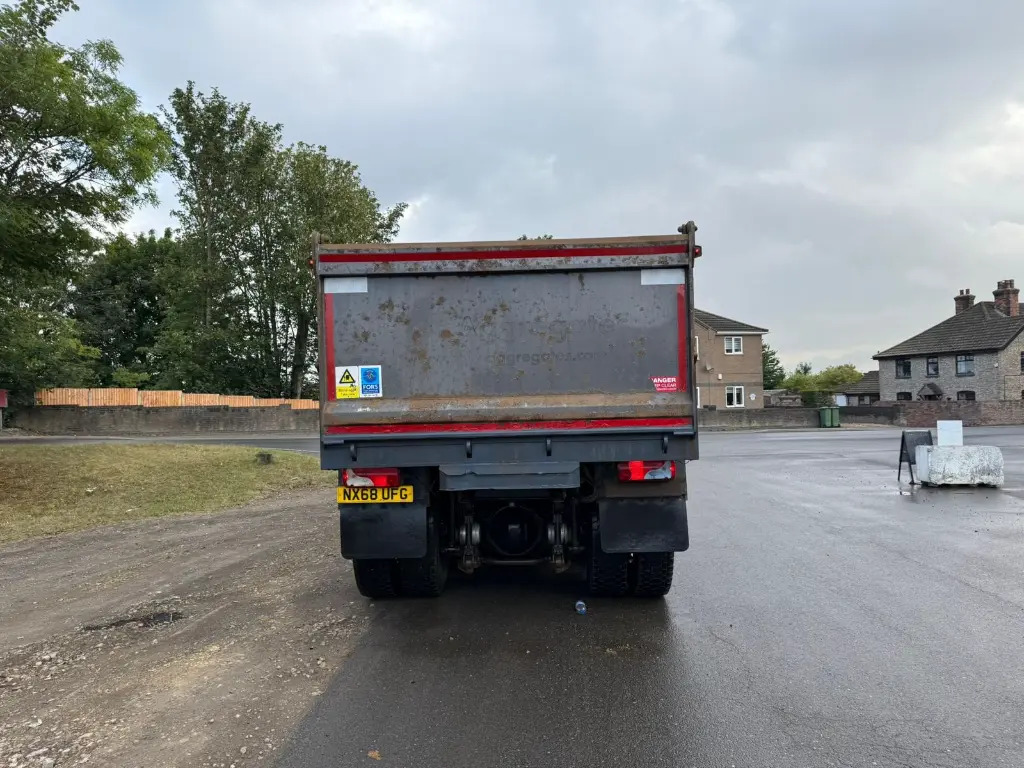MAN TGS 35.420 8x4 Tipper (UFG) - Tipper: picture 4 MAN TGS 35.420 8x4 Tipper (UFG) - Tipper: picture 4