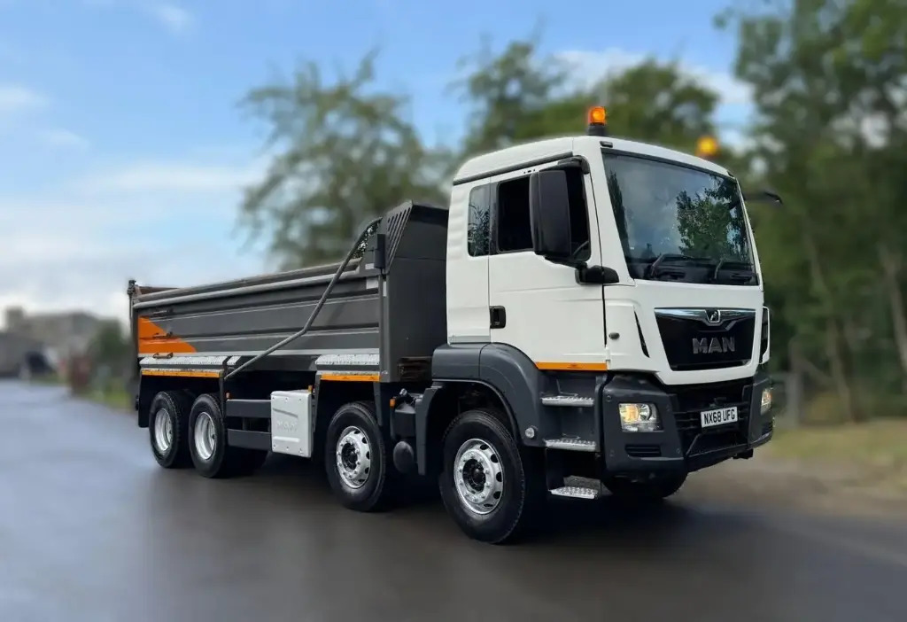 MAN TGS 35.420 8x4 Tipper (UFG) - Tipper: picture 1 MAN TGS 35.420 8x4 Tipper (UFG) - Tipper: picture 1