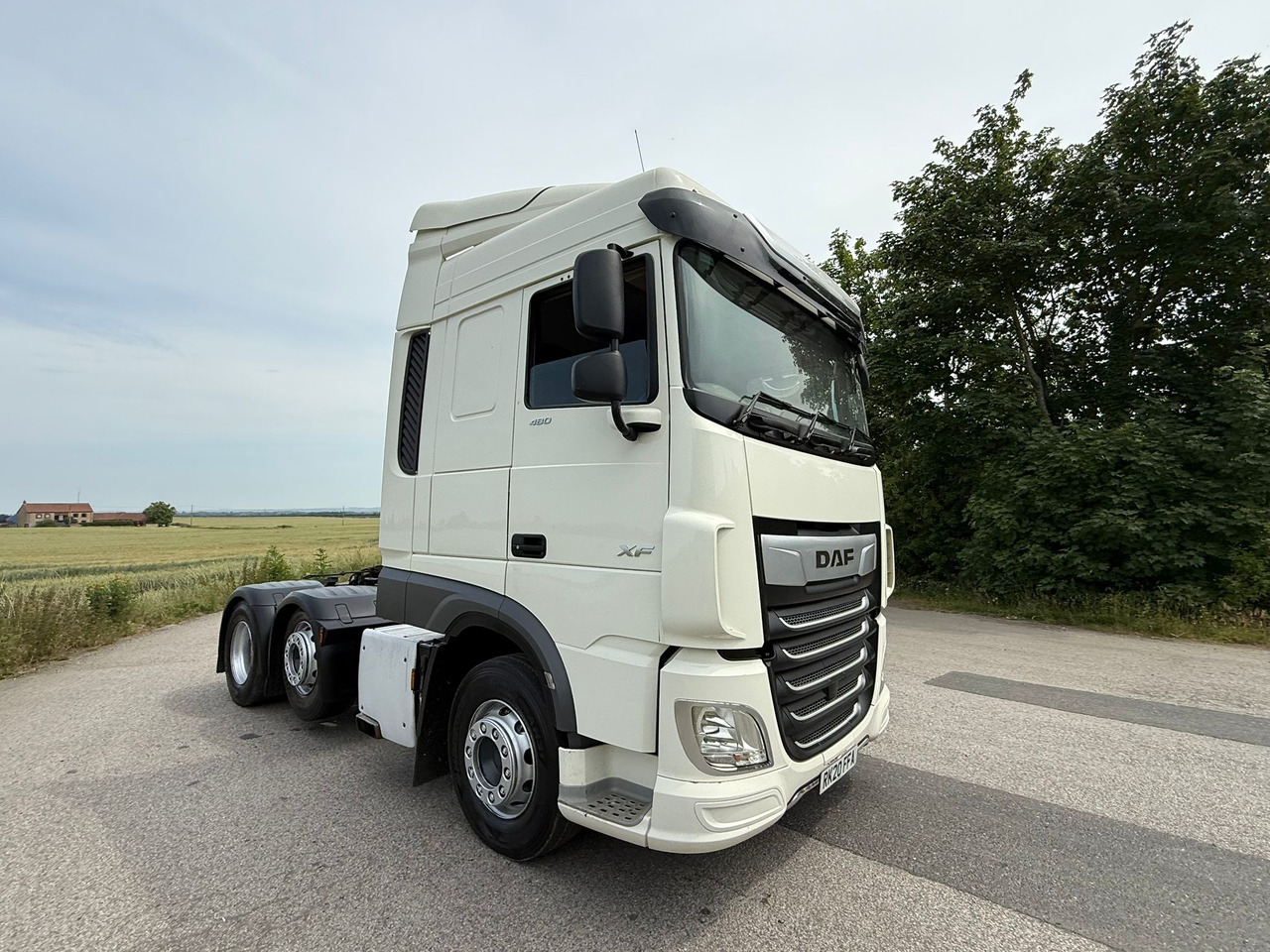 Leasing of DAF XF 105 480 RHD DAF XF 105 480 RHD: picture 17
