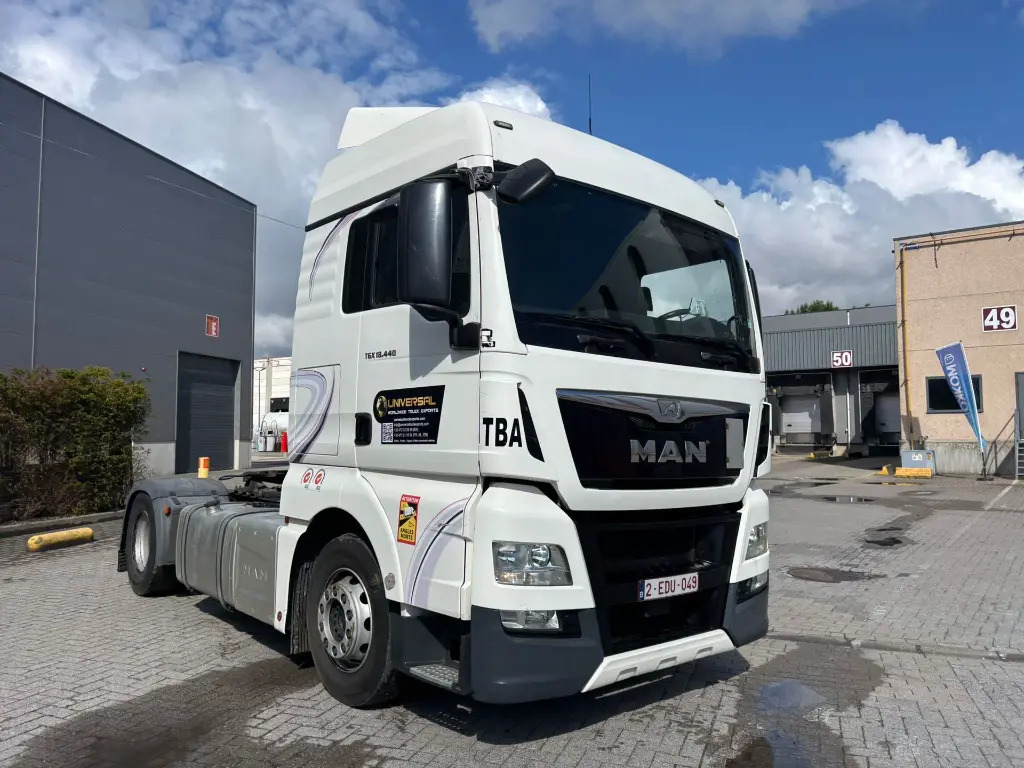 Tractor unit MAN TGX 18.440 XLX: picture 6