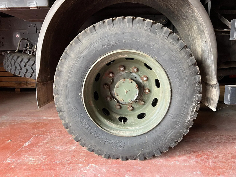 Mercedes-Benz 1017 A/4X4 - Box truck: picture 4 Mercedes-Benz 1017 A/4X4 - Box truck: picture 4