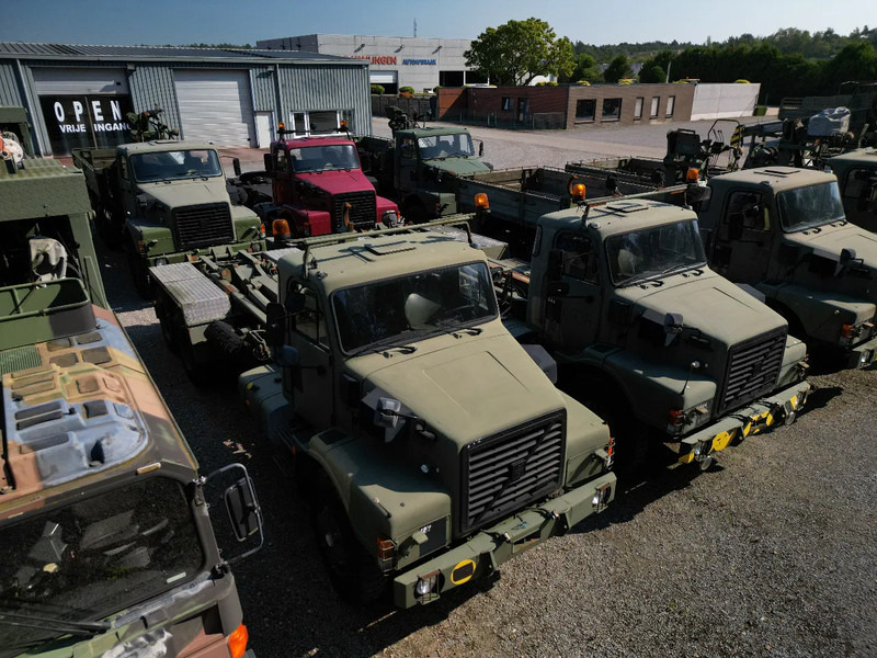 Volvo N 10 6X4 - HOOK CONTAINER (3x stock) - Truck: picture 5 Volvo N 10 6X4 - HOOK CONTAINER (3x stock) - Truck: picture 5