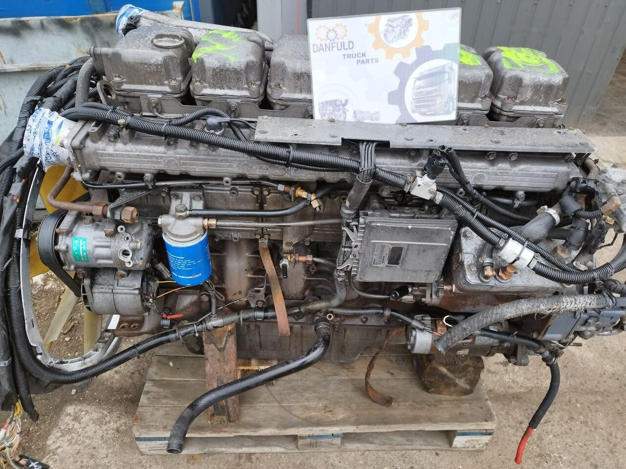 Scania 420 PDE E3 DC1201 Scania 124 - Engine for Truck: picture 2 Scania 420 PDE E3 DC1201 Scania 124 - Engine for Truck: picture 2