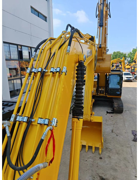 Crawler excavator Komatsu PC220-8: picture 9