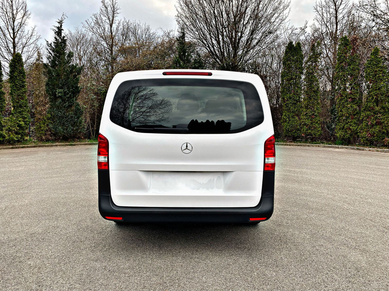 Mercedes-Benz Vito Tourer 114 CDI|Pro|Allrad|lang|8-Sitze|19% - Passenger van: picture 4 Mercedes-Benz Vito Tourer 114 CDI|Pro|Allrad|lang|8-Sitze|19% - Passenger van: picture 4