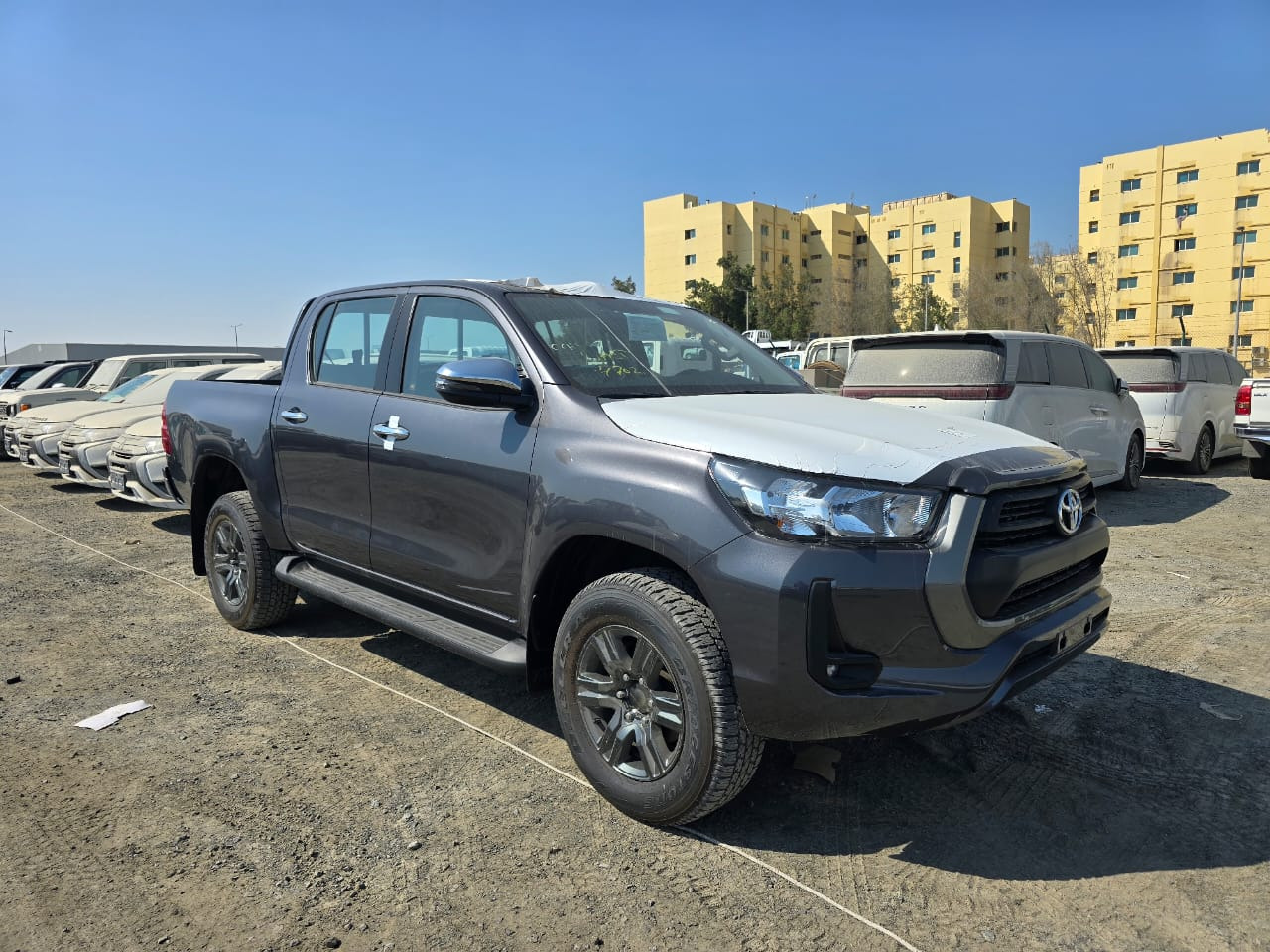 TOYOTA HILUX ACTIVE DOUBLE CAB - Pickup truck, Combi van: picture 2 TOYOTA HILUX ACTIVE DOUBLE CAB - Pickup truck, Combi van: picture 2