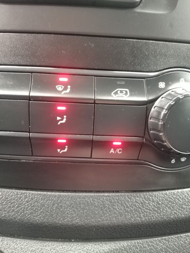 Panel van Mercedes-Benz VITO 116 CDI: picture 11