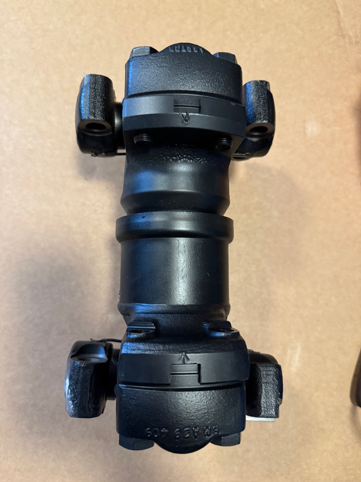VOLVO VCE - Drive shaft for Construction machinery: picture 1 VOLVO VCE - Drive shaft for Construction machinery: picture 1