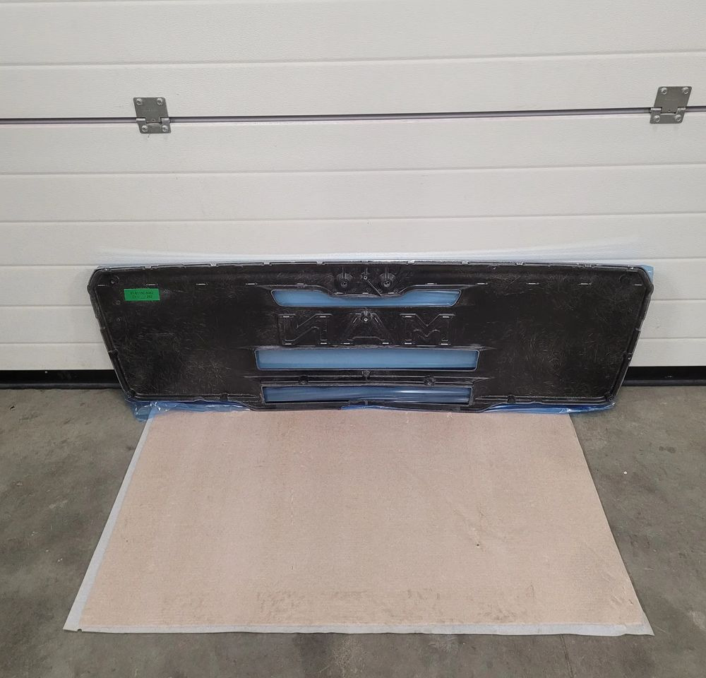GRILL MAN TGL TGM EURO5 EEV ORYGINAŁ NOWY - Grill for Truck: picture 2 GRILL MAN TGL TGM EURO5 EEV ORYGINAŁ NOWY - Grill for Truck: picture 2