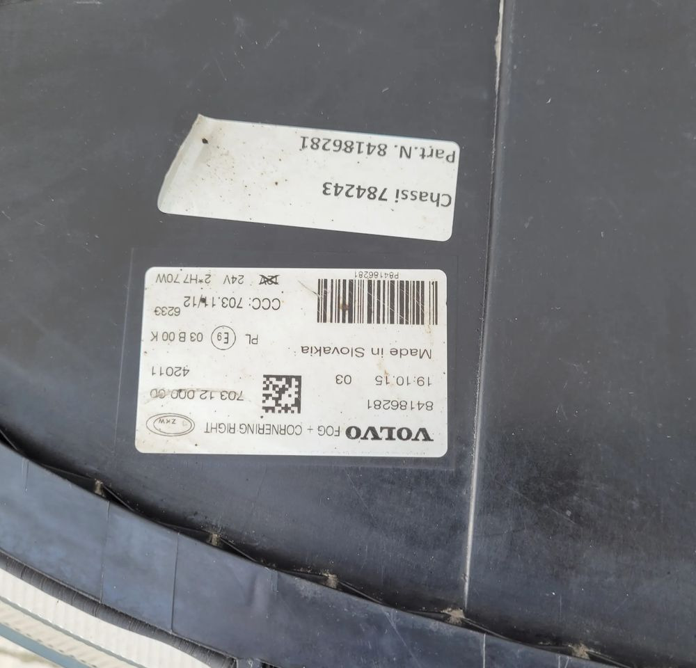 HALOGEN VOLVO FH4 ORYGINAŁ CENA ZA 1SZT. - Lights/ Lighting for Truck: picture 4 HALOGEN VOLVO FH4 ORYGINAŁ CENA ZA 1SZT. - Lights/ Lighting for Truck: picture 4