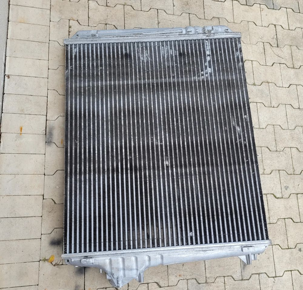 INTERCOOLER VOLVO FH4 RENAULT RANGE T 21631996 ORYGINAŁ CHWALIM116 - Intercooler for Truck: picture 2 INTERCOOLER VOLVO FH4 RENAULT RANGE T 21631996 ORYGINAŁ CHWALIM116 - Intercooler for Truck: picture 2