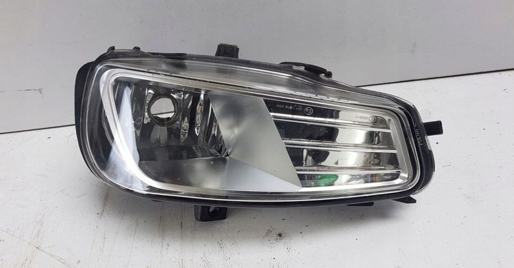 LAMPA HALOGEN MERCEDES ANTOS A9608201956 - Headlight: picture 1 LAMPA HALOGEN MERCEDES ANTOS A9608201956 - Headlight: picture 1