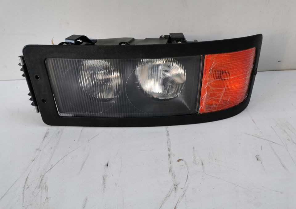 LAMPA MAN F2000 Prawa lub Lewa - Headlight for Truck: picture 1 LAMPA MAN F2000 Prawa lub Lewa - Headlight for Truck: picture 1