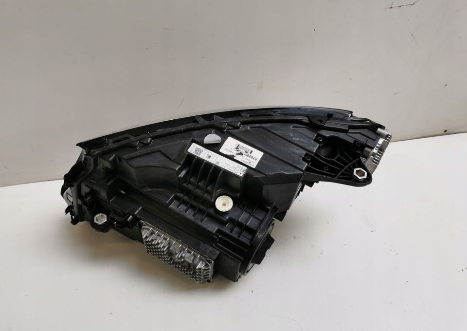LAMPA MERCEDES EQC A 2939061201 PRAWA ORYGINAŁ - Headlight: picture 3 LAMPA MERCEDES EQC A 2939061201 PRAWA ORYGINAŁ - Headlight: picture 3