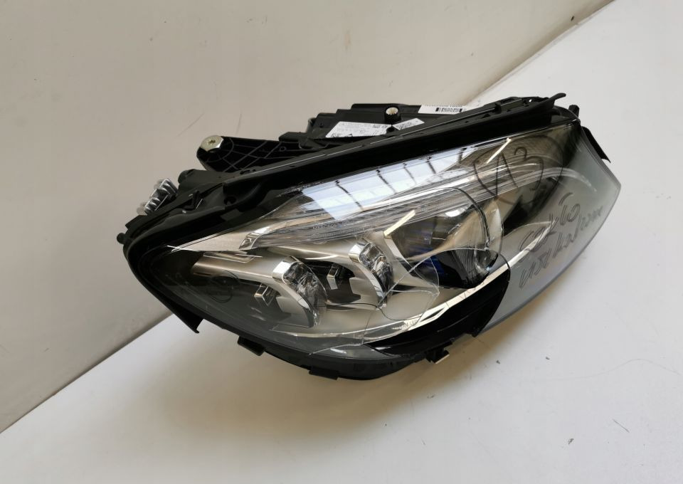 LAMPA PRZÓD MERCEDES C KLASA A 205 9061606 LIFT - Headlight: picture 2 LAMPA PRZÓD MERCEDES C KLASA A 205 9061606 LIFT - Headlight: picture 2