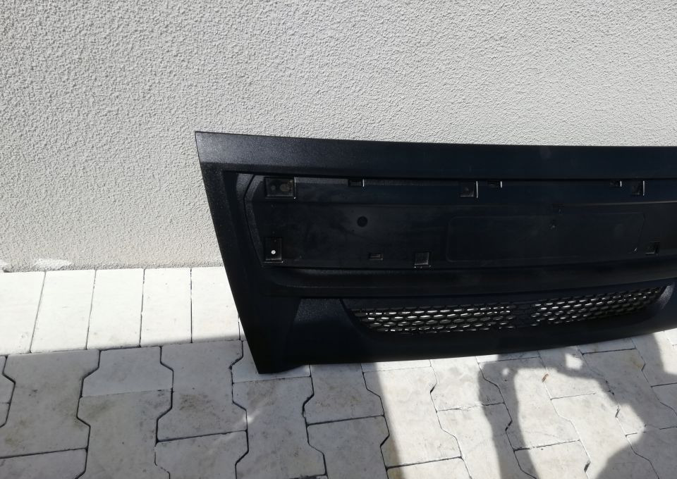 MASKA GRILL ATRAPA DAF LF NOWY ORYGINAŁ EURO6 - Hood for Truck: picture 2 MASKA GRILL ATRAPA DAF LF NOWY ORYGINAŁ EURO6 - Hood for Truck: picture 2