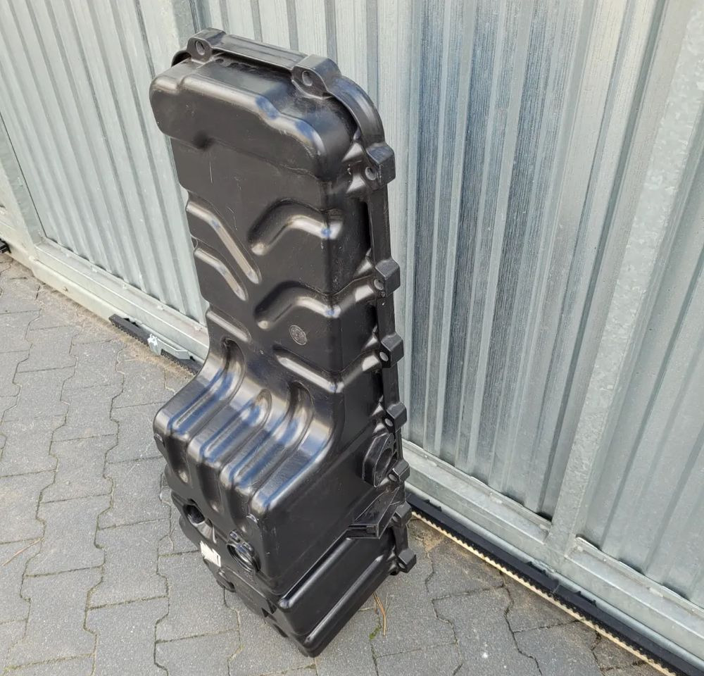 MISKA OLEJOWA RENAULT RANGE T 22242776 - Oil pan for Truck: picture 2 MISKA OLEJOWA RENAULT RANGE T 22242776 - Oil pan for Truck: picture 2