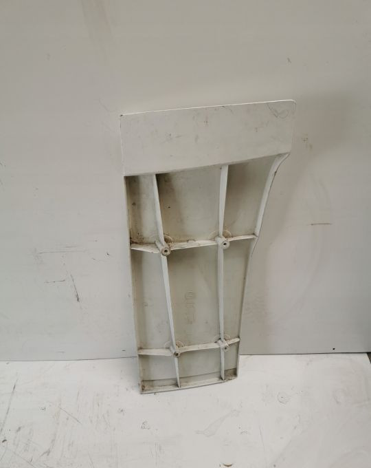 SPOJLER KOSA OWIEWKA MAN TGX XXL LH. RAL 9010 - Aerodynamics/ Spoiler for Truck: picture 5 SPOJLER KOSA OWIEWKA MAN TGX XXL LH. RAL 9010 - Aerodynamics/ Spoiler for Truck: picture 5