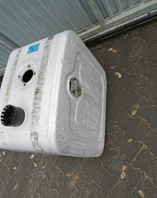 ZBIORNIK OLEJU HYVA OM 14018231 - Hydraulic tank for Truck: picture 2 ZBIORNIK OLEJU HYVA OM 14018231 - Hydraulic tank for Truck: picture 2
