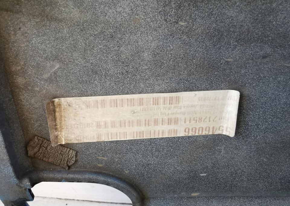 ZDERZAKA ŚRODEK SCANIA R. S. ORYGINAŁ 2128511 - Bumper for Truck: picture 3 ZDERZAKA ŚRODEK SCANIA R. S. ORYGINAŁ 2128511 - Bumper for Truck: picture 3