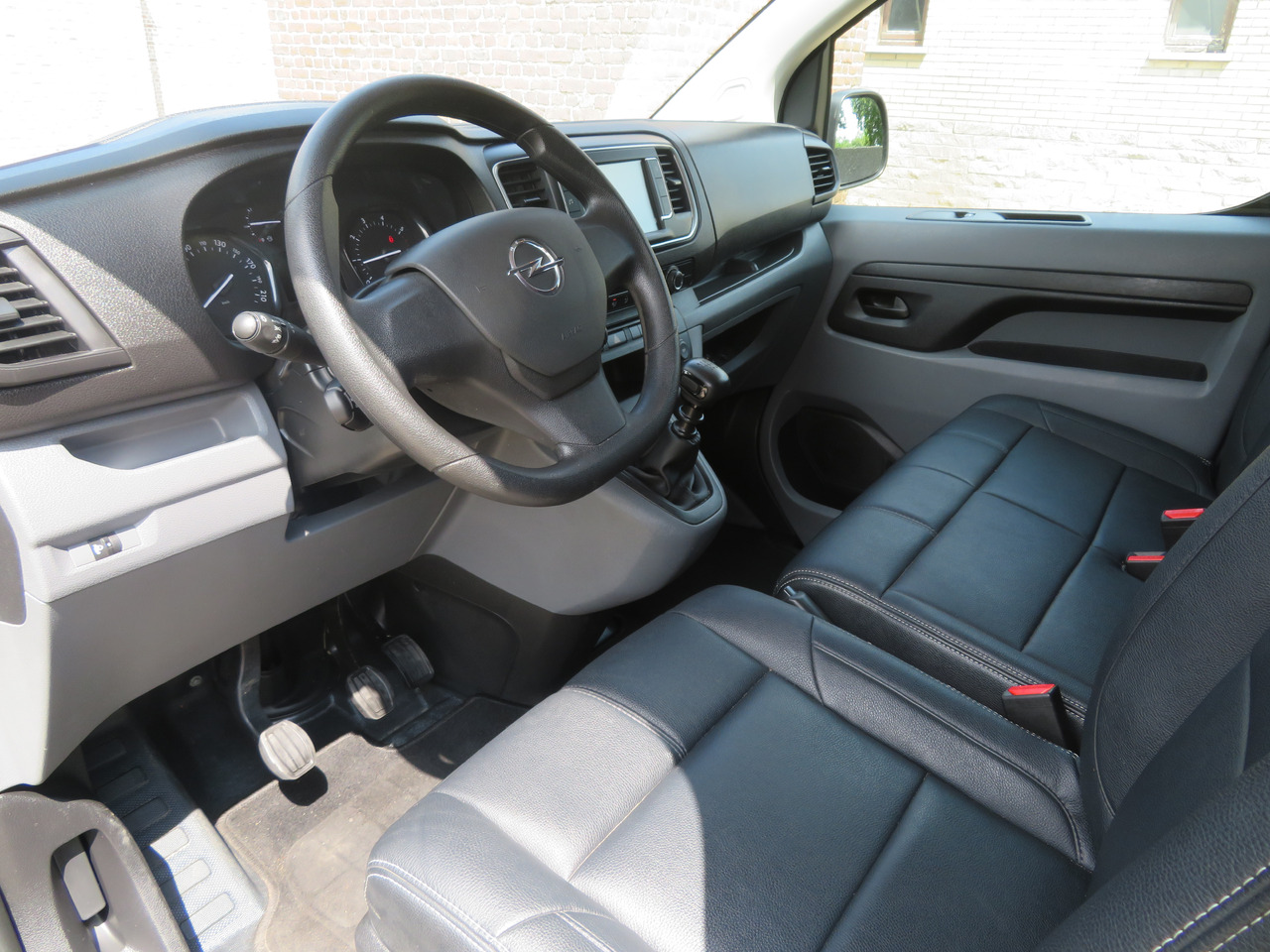 Leasing of OPEL Vivaro Edition 2.0 Turbo - L2H1 OPEL Vivaro Edition 2.0 Turbo - L2H1: picture 11